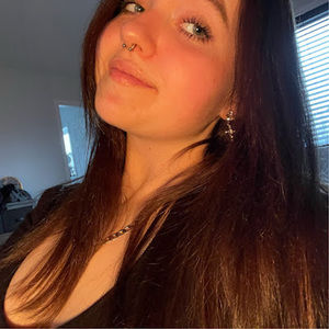 Meet your Posher, Ava